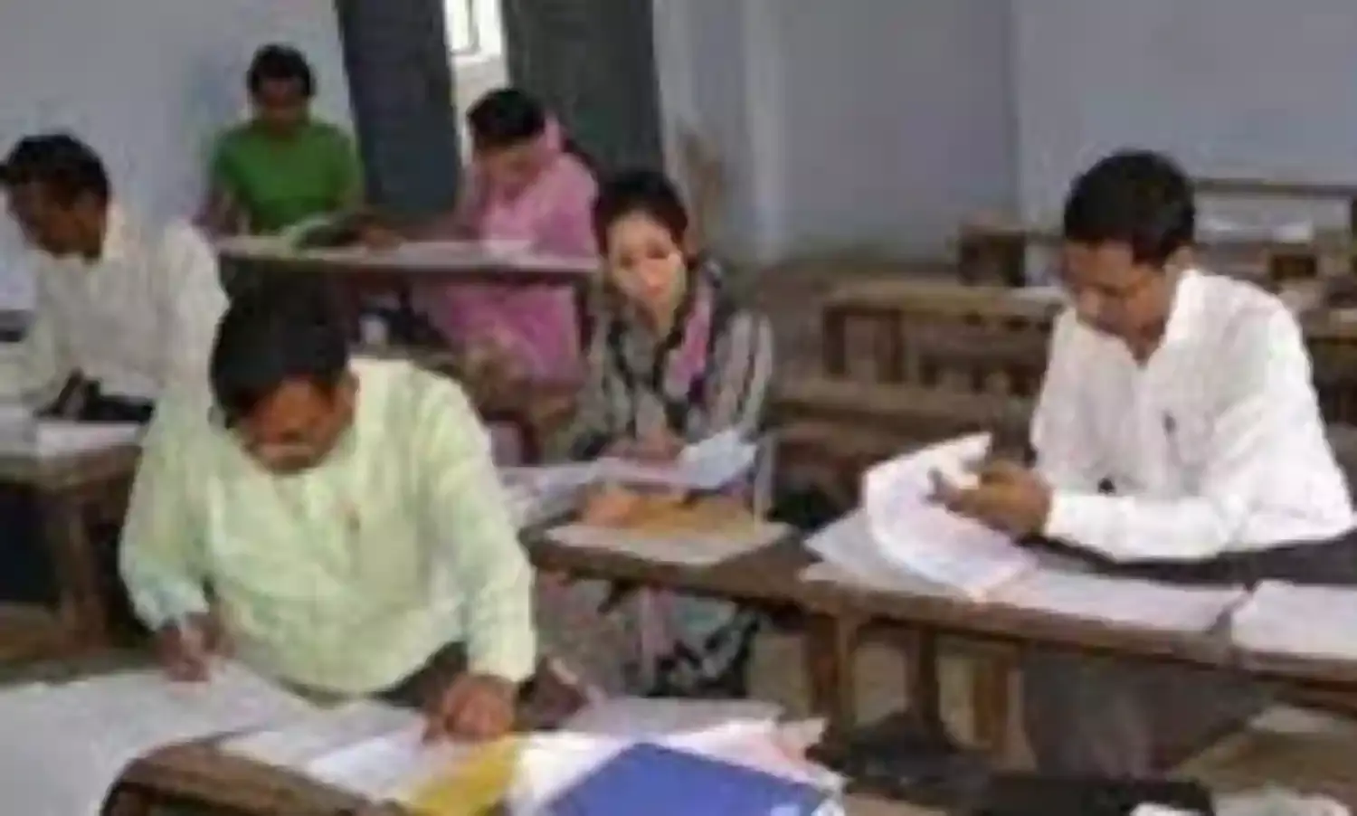 बारहवीं की उत्तर पुस्तिका की जांच होगी शुरू, आश्वासन के बाद माने शिक्षक