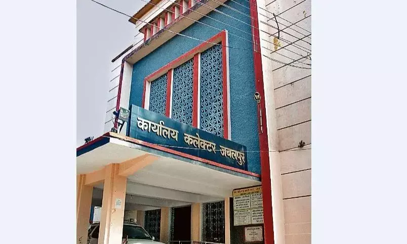 शहपुरा की महिला से मारपीट के मामले में जाँच रिपोर्ट लिफाफे में बंद