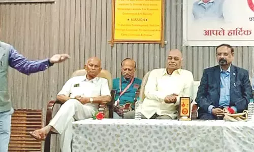 वर्तमान में जीना सीखें, अपनी खुशियों की चाबी पड़ोसी को न सौंपें : कर्नल चतुर्वेदी वर्तमान में जीना सीखें, अपनी खुशियों की चाबी पड़ोसी को न सौंपें : कर्नल चतुर्वेदी