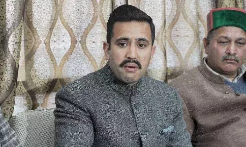 बगावत का सुर छेड़कर नरम पड़े विक्रमादित्य सिंह, सुबह दिया इस्तीफा शाम को वापस लिया, जानें वजह