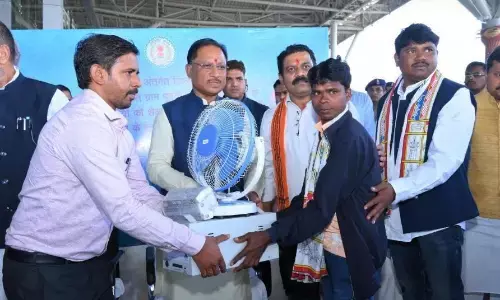 सोलर होमलाइट से कोंटा के दूरस्थ गांवों के बच्चों में फैलेगा शिक्षा का उजियारा