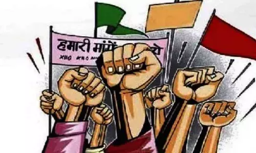 मुख्याधिकारी के आश्वासन के बाद डेमोक्रेटिक पार्टी ऑफ इंडिया का आंदोलन समाप्त