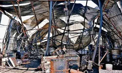 आवासीय क्षेत्रों में अब नहीं चल पाएँगे कारखाने, हमेशा के लिए दूर होगा खतरा आवासीय क्षेत्रों में अब नहीं चल पाएँगे कारखाने, हमेशा के लिए दूर होगा खतरा