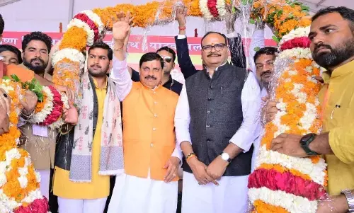 लखनऊ में आयोजित यादव महाकुंभ में शामिल हुए मुख्यमंत्री डॉ. मोहन यादव लखनऊ में आयोजित यादव महाकुंभ में शामिल हुए मुख्यमंत्री डॉ. मोहन यादव