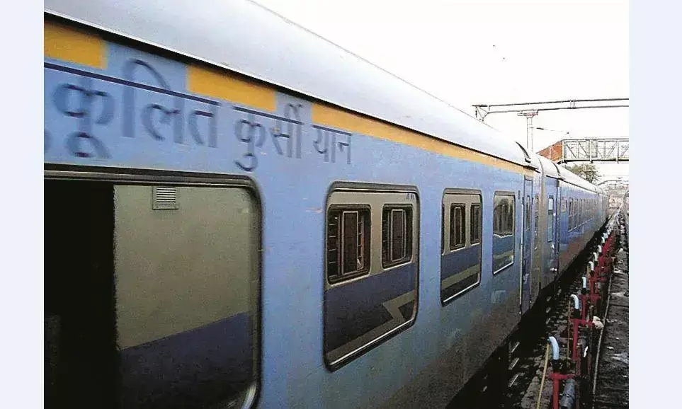 जबलपुर-पुणे रूट पर ट्रैफिक ज्यादा ट्रेनें कम, कन्फर्म टिकट की मारामारी