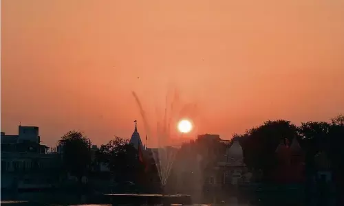 पाँच को नया पश्चिमी विक्षोभ जो फिर हल्के बादल सक्रिय कराएगा पाँच को नया पश्चिमी विक्षोभ जो फिर हल्के बादल सक्रिय कराएगा