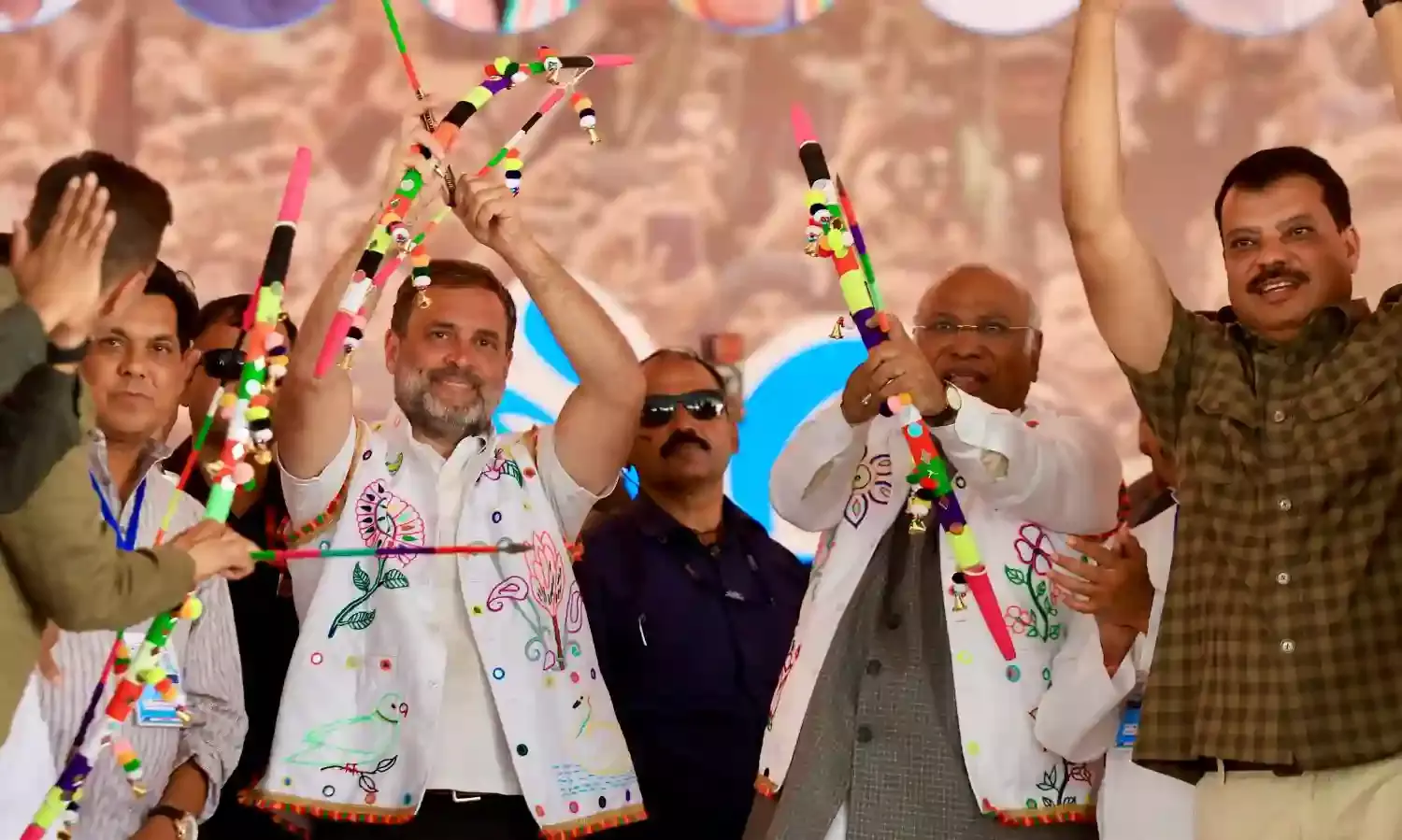 राहुल गांधी ने यात्रा के दौरान आदिवासी समुदाय को लेकर कही बड़ी बात, बोले- आप वनवासी नहीं हिंदुस्तान के असली मालिक हैं