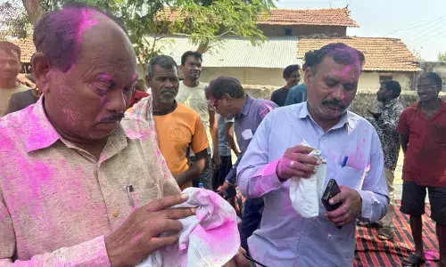 कोनसरी परियोजना के लिए भूमि मांगने आए लोगों को ग्रामीणों ने बाहर का रास्ता दिखाया