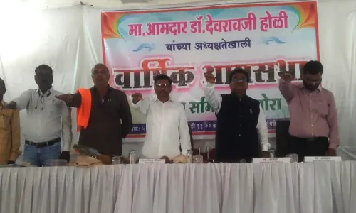 पंचायत समिति की वार्षिक आमसभा में हंगामा, गुस्साए सरपंचों ने किया सभात्याग