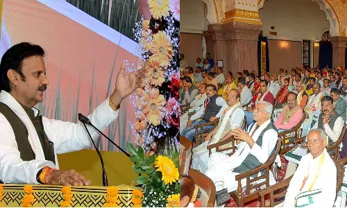 गौ-वंश के बेहतर प्रबंधन से सशक्त अर्थव्यवस्था का निर्माण संभव - उप मुख्यमंत्री श्री शुक्ल