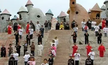 दुनिया में इस जगह पाया जाता है बौनों का गांव, इसका रहस्य सुलझाने में वैज्ञानिक भी हैं हैरान