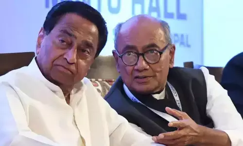 कांग्रेस CEC की बैठक आज, देर रात तक आ सकती है उम्मीदवारों की पहली सूची, एमपी में सीनियर लीडर्स को मिल सकता है मौका कांग्रेस CEC की बैठक आज, देर रात तक आ सकती है उम्मीदवारों की पहली सूची, एमपी में सीनियर लीडर्स को मिल सकता है मौका