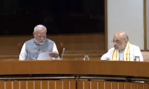 कर्मचारियों के डीए में 4 फीसदी की बढ़ोतरी, उज्जवला योजना की सब्सिडी एक साल बढ़ी, जानिए मोदी कैबिनेट के 5 बड़े ऐलान