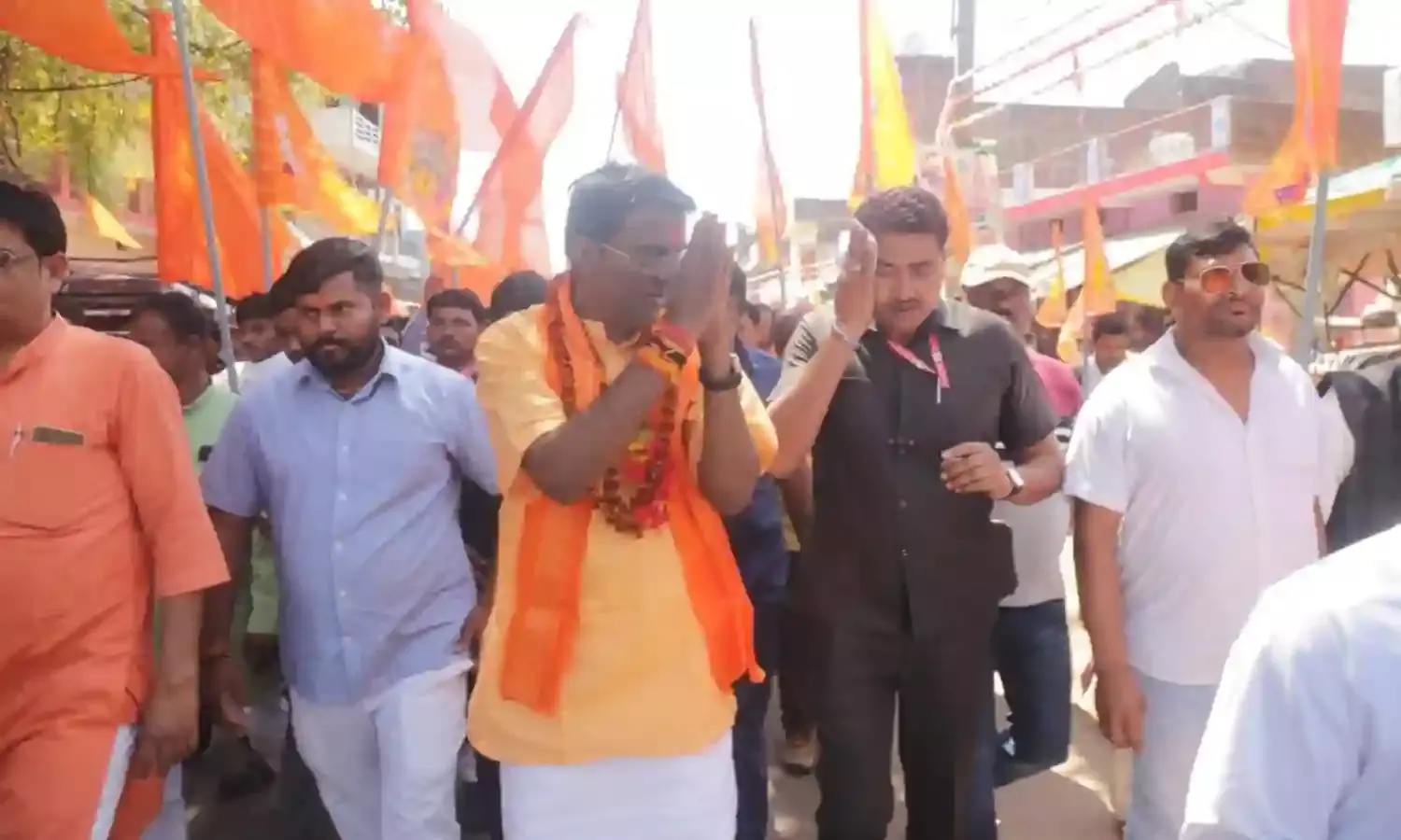 अयोध्या में राम मंदिर का सपना साकार होने पर चांदला से चित्रकूट की पदयात्रा पर निकले मंत्री दिलीप अहिरवार