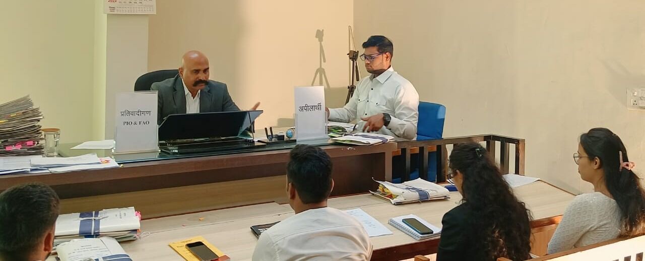 जिंदा आदमियों के डेथ सर्टिफिकेट बनाकर हड़पी लाखों की बीमा की राशी