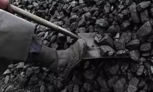 सोन नदी पर कोयला चोरी के लिए आठ जगह अवैध गोफ, खनिज विभाग और पुलिस ने भरवाई मिट्टी, दस मिट्रिक टन कोयला जब्त