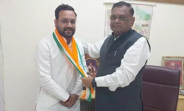 यूपी में कांग्रेस को मिली राहत, बसपा नेता अमनमणि ने थामा पार्टी का दामन, लड़ सकते हैं लोकसभा चुनाव यूपी में कांग्रेस को मिली राहत, बसपा नेता अमनमणि ने थामा पार्टी का दामन, लड़ सकते हैं लोकसभा चुनाव