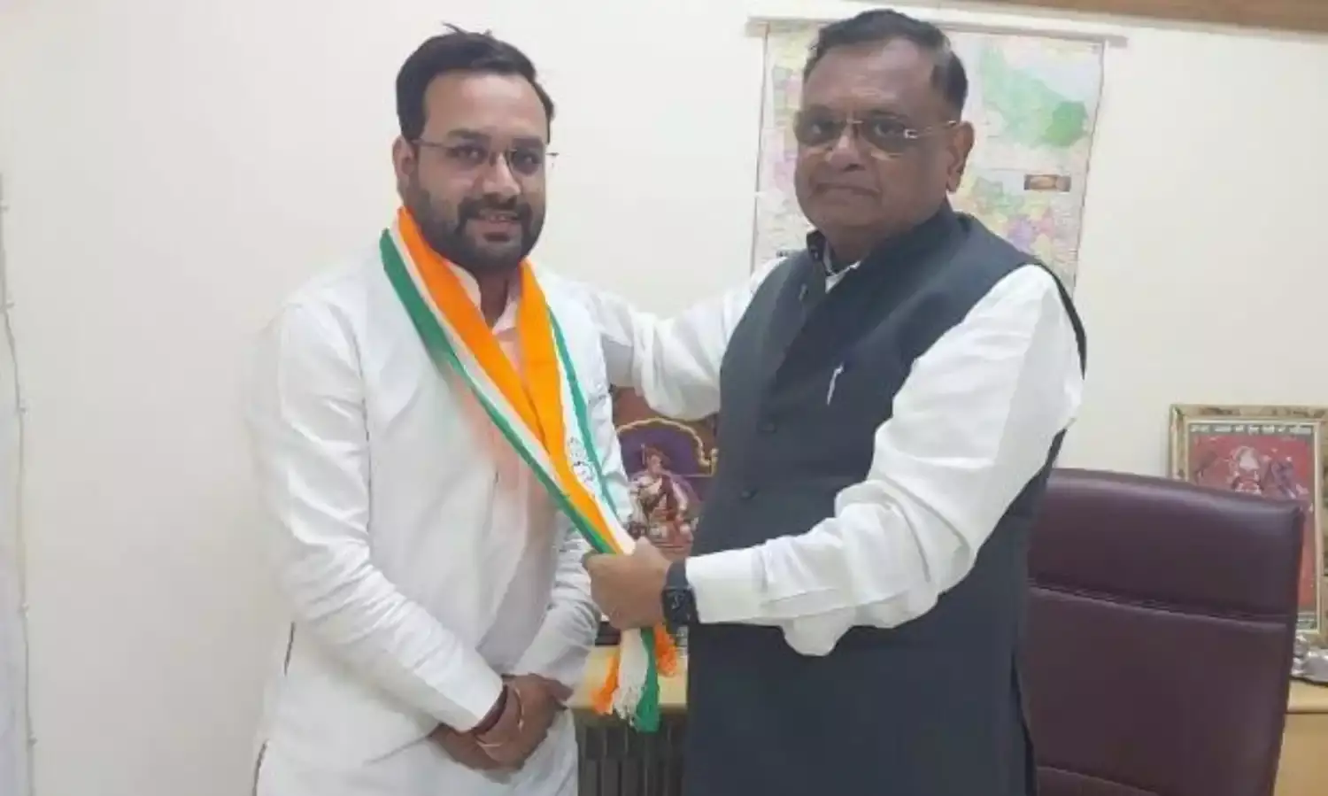 यूपी में कांग्रेस को मिली राहत, बसपा नेता अमनमणि ने थामा पार्टी का दामन, लड़ सकते हैं लोकसभा चुनाव