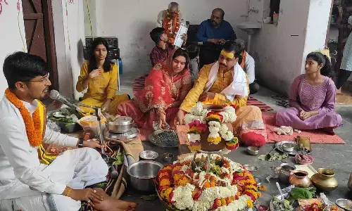 महाशिवरात्रि पर बाबा कैलाशी, भूमेश्वर, सर्वेश्वरनाथ धाम में लोगों ने जल किया अर्पित महाशिवरात्रि पर बाबा कैलाशी, भूमेश्वर, सर्वेश्वरनाथ धाम में लोगों ने जल किया अर्पित