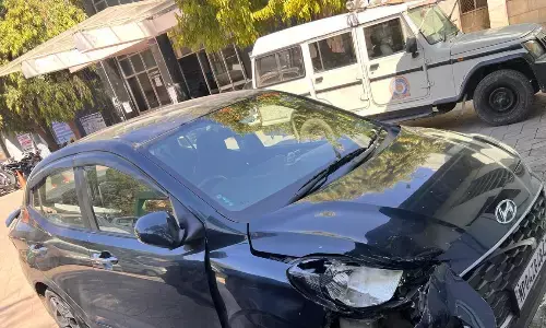 मीडिशा शिक्षक की कार को टक्कर मारकर भाग निकला  कार चालक, सीसीटीवी कैमरे में कैद हुई घटना