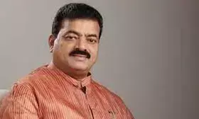 भास्कर जाधव बैग भर गुवाहाटी आने तो थे तैयार - विधायक योगेश कदम का दावा