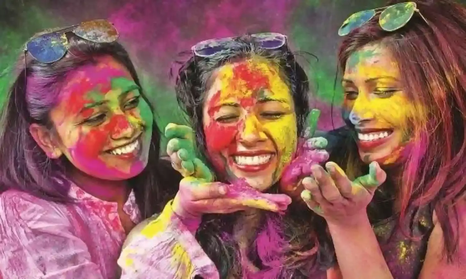 इस होली दिखना है ट्रडिशनल और सुंदर  तो, रखे इन बातों का खास ख्याल