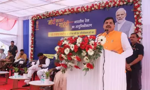 प्रधानमंत्री मोदी ने 85 हजार करोड़ से अधिक की 6 हजार रेल परियोजनाओं का किया शिलान्यास और लोकार्पण