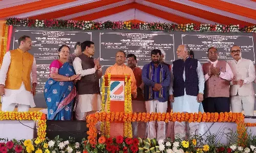 मुख्यमंत्री योगी ने नगर विकास विभाग की 11000 करोड़ रु० की 3419 विकास परियोजनाओं का लोकार्पण एवं शिलान्यास किया मुख्यमंत्री योगी ने नगर विकास विभाग की 11000 करोड़ रु० की 3419 विकास परियोजनाओं का लोकार्पण एवं शिलान्यास किया