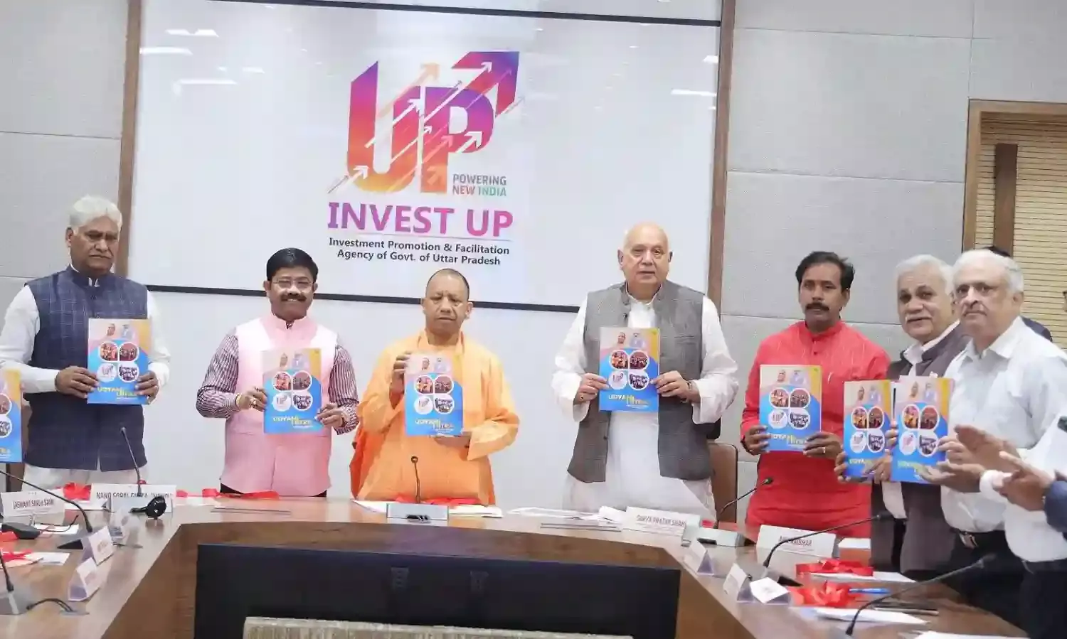 मुख्यमंत्री योगी ने इन्वेस्ट यू०पी० के नवीन कार्यालय परिसर का उद्घाटन किया