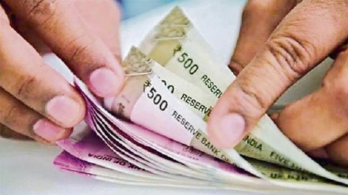 कैबिनेट में महंगाई भत्ते पर निर्णय नहीं लेने से राज्य कर्मचारियों में आक्रोश