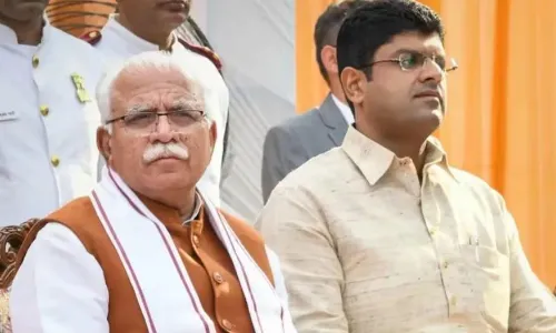 गठबंधन टूटने के तीन दिन बाद मनोहर लाल खट्टर से मिले दुष्यंत चौटाला, जेजेपी सुप्रीमों ने बताई वजह
