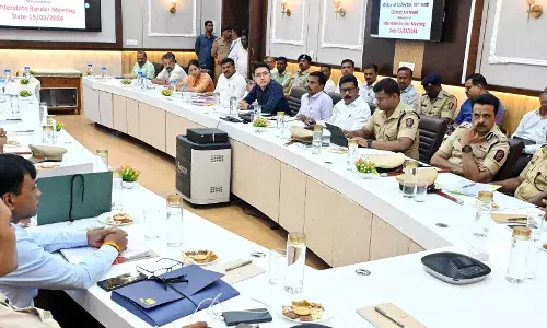 महाराष्ट्र-मध्यप्रदेश की सीमा पर चेकपोस्ट बनाएंगे, सुरक्षा व्यवस्था की जाएगी कड़ी महाराष्ट्र-मध्यप्रदेश की सीमा पर चेकपोस्ट बनाएंगे, सुरक्षा व्यवस्था की जाएगी कड़ी