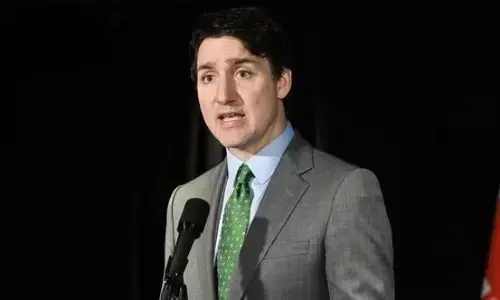 चुनाव में मिल रही हार से पीएम जस्टिन ट्रूडो हुए परेशान, प्रधानमंत्री पद को बताया पागलपन भरी नौकरी