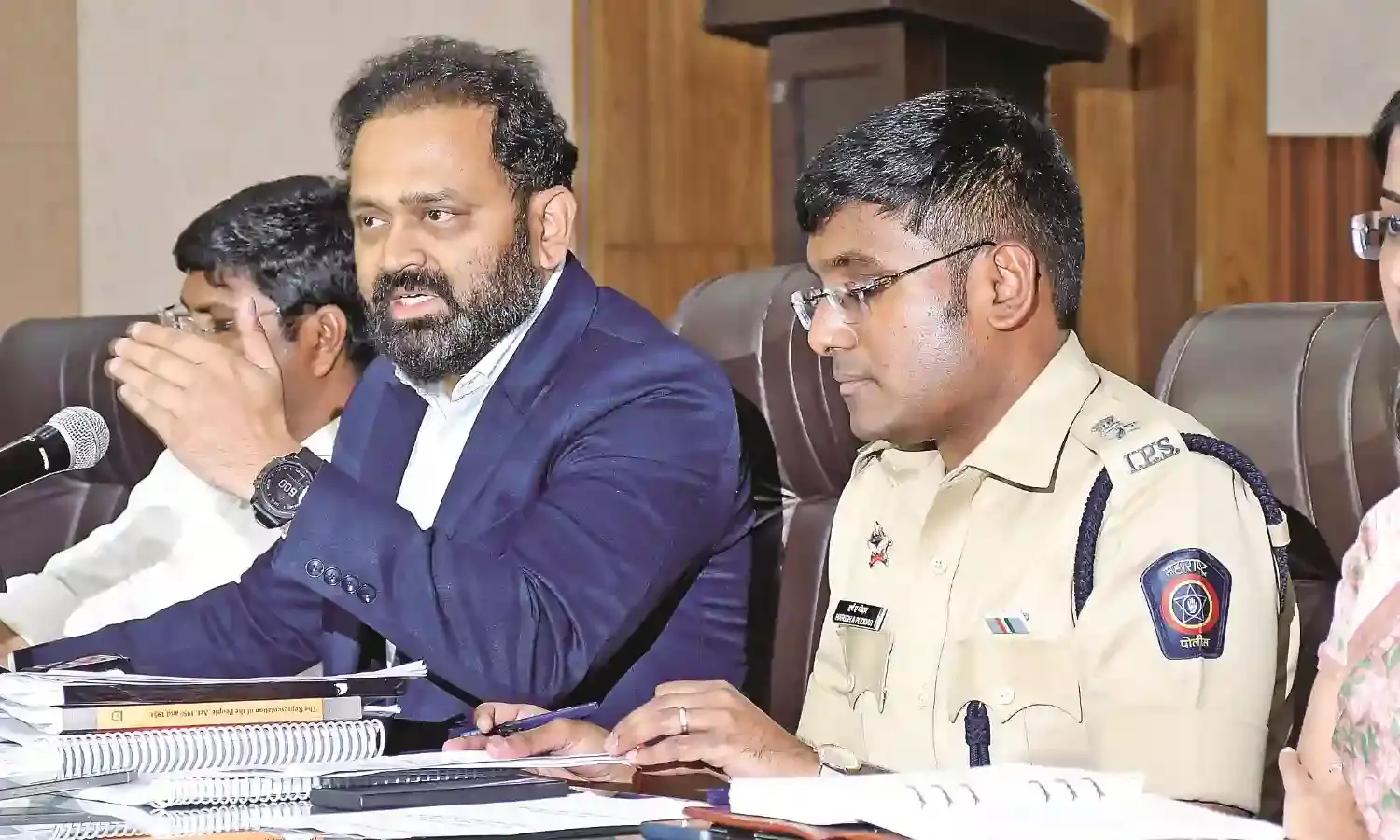 लोकसभा क्षेत्र में 22 लाख 18 हजार 259 और रामटेक में 20 लाख 45 हजार 717 वोटर