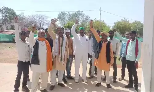 भारतीय किसान यूनियन ने सौंपा ज्ञापन, पूर्व सीएम का वादा और पीएम की गारंटी पूरी करने की रखी मांग भारतीय किसान यूनियन ने सौंपा ज्ञापन, पूर्व सीएम का वादा और पीएम की गारंटी पूरी करने की रखी मांग