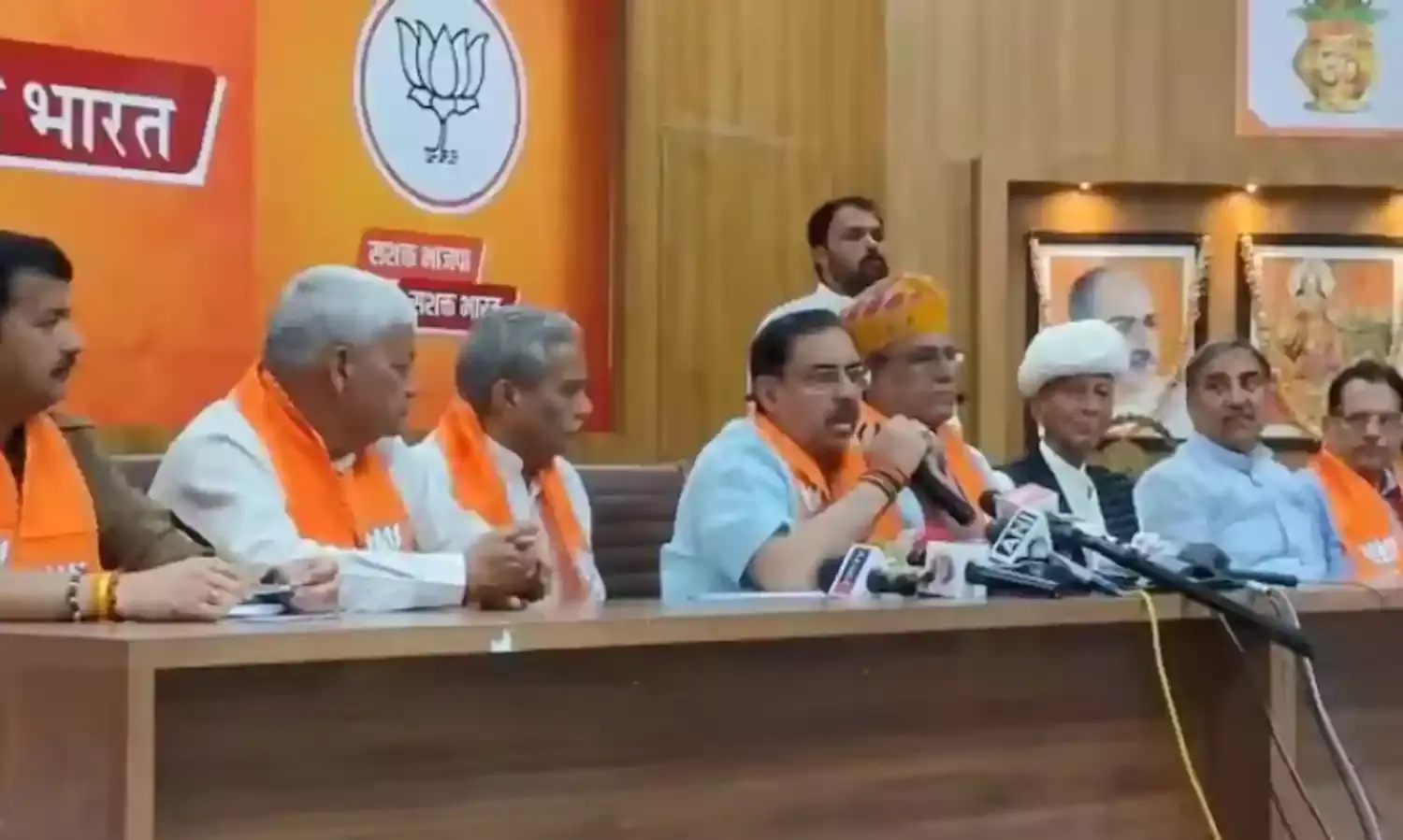 बीजेपी में शामिल हुए सचिन पायलट के करीबी नेता, चुनाव से पहले बड़ी तैयारी में भजनलाल की टीम