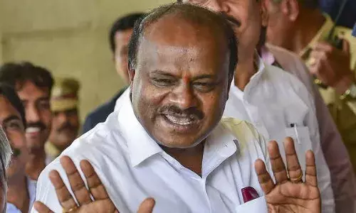 कर्नाटक में नहीं सुलझ रहा बीजेपी और जेडीएस के बीच सीटों का मसला, कुमारस्वामी अपनी मांग पर अड़े कर्नाटक में नहीं सुलझ रहा बीजेपी और जेडीएस के बीच सीटों का मसला, कुमारस्वामी अपनी मांग पर अड़े