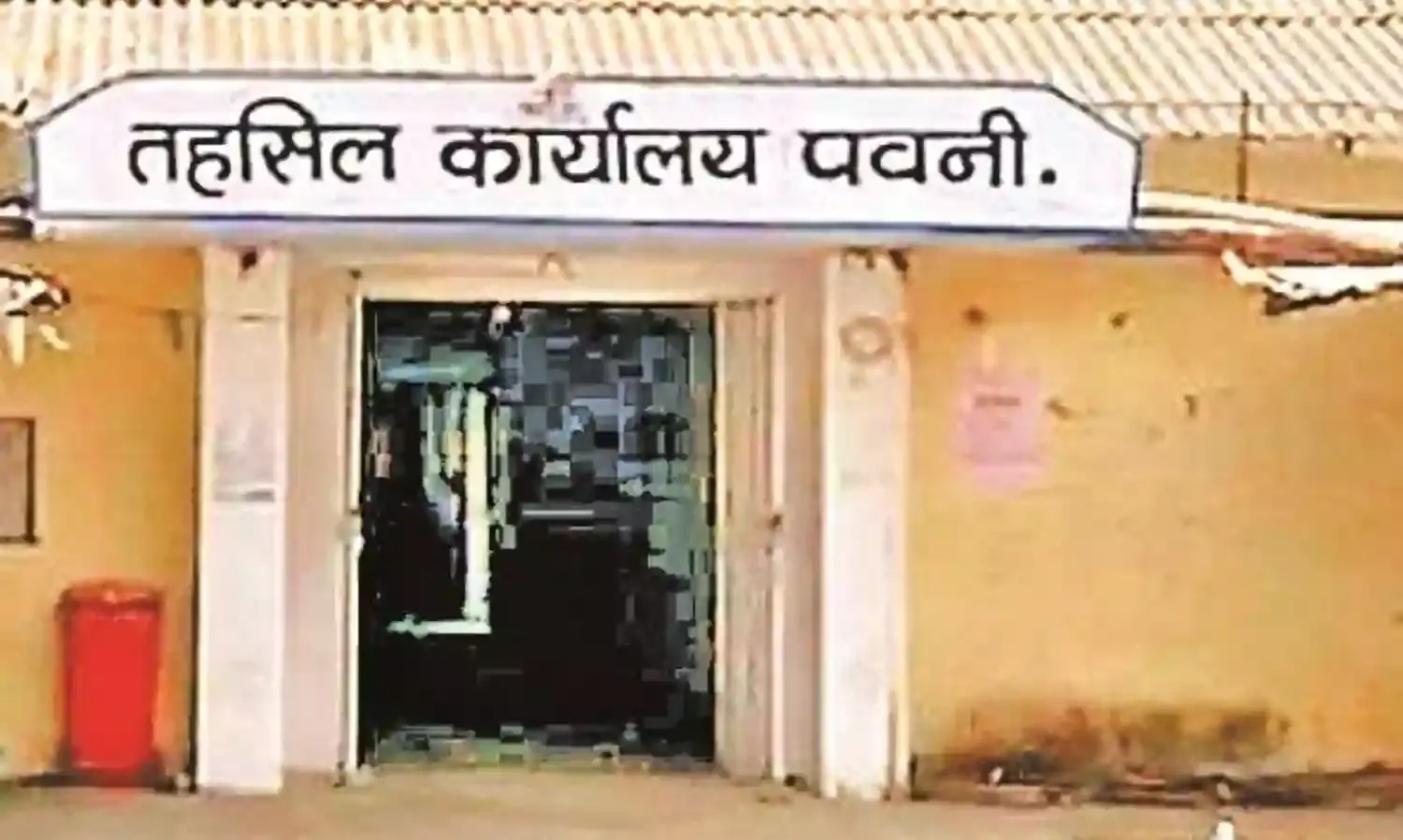 प्रशासन की नाक के नीचे से उड़ा ले गए दो टिप्पर, तीन माह में तीसरी बार वारदात