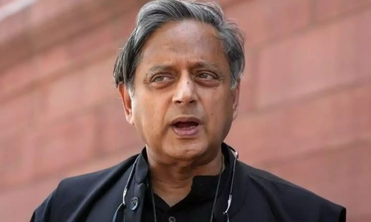 चुनाव से पहले केरल में बिखरा इंडिया गठबंधन! शशि थरूर ने सीपीआई पर लगाया गठबंधन धर्म न निभाने का आरोप