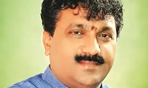 राजनीतिक उथल-पुथल,  भाजपा की टिकट के जुगाड़ में कांग्रेस विधायक राजू पारवे