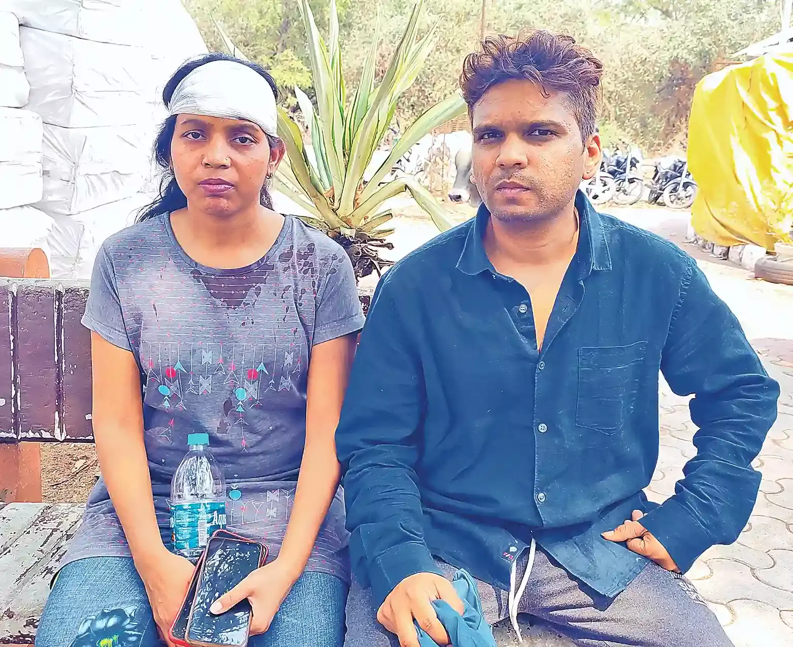 कार का हॉर्न बजाने पर विवाद, पिता ने युवक को पकड़े रखा बेटा लगातार घोंपता रहा चाकू