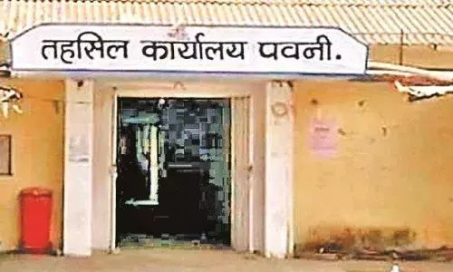 प्रशासन की नाक के नीचे से उड़ा ले गए दो टिप्पर, तीन माह में तीसरी बार वारदात