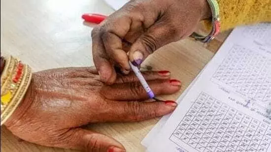 उत्तर प्रदेश के देवरिया निर्वाचन क्षेत्र में मतदाताओं में असंतोष उत्तर प्रदेश के देवरिया निर्वाचन क्षेत्र में मतदाताओं में असंतोष