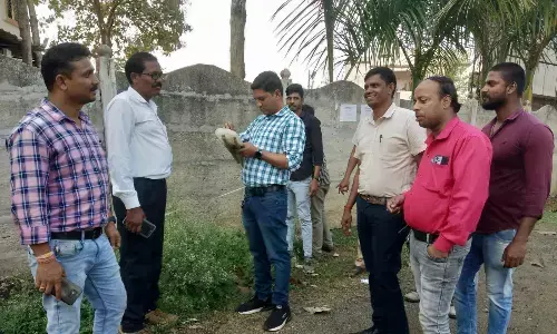 नहर के ऊपर तने मिले मकान-दुकान, कॉलेज का रास्ता व परिसर भी नाप-जोख की जद में आया