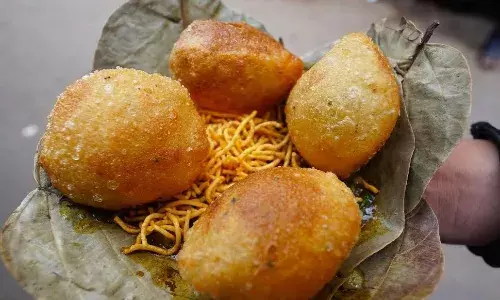 घर पर बनाएं कोलकाता की फेमस क्लब कचोरी डिश, खाने में होगी एकदम टेस्टी
