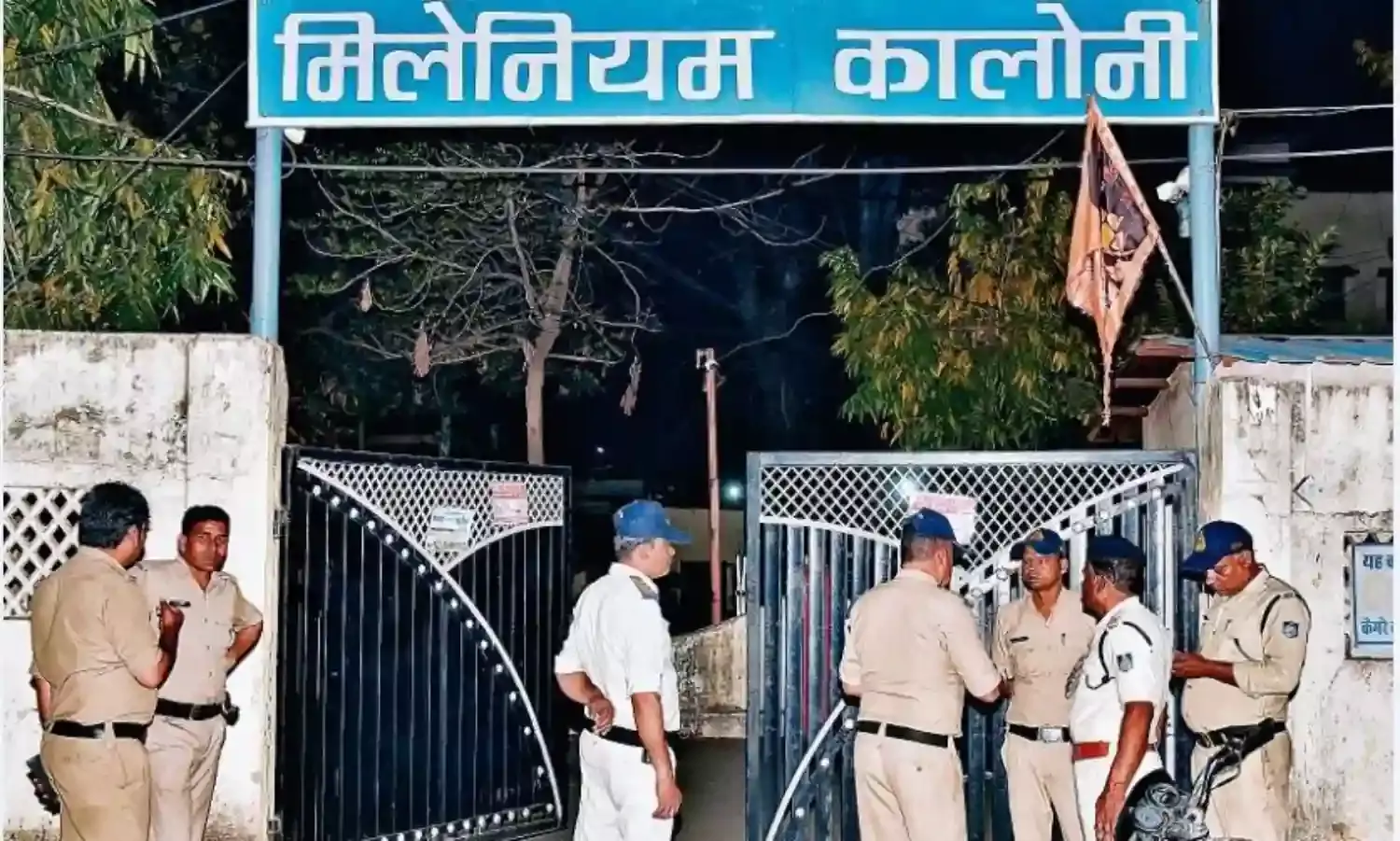 गैस कटर से लोहे का दरवाजा काटकर अंदर घुसा था मुकुल