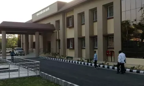 सातबारह में नाम में सुधार करने के लिए मांगी 5 हजार रुपए की घूस, रंगेहाथ पकड़ाया कोतवाल सातबारह में नाम में सुधार करने के लिए मांगी 5 हजार रुपए की घूस, रंगेहाथ पकड़ाया कोतवाल