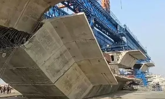बिहार में फिर ढहा पुल, सुपौल में कोसी नदी पर निर्माणाधीन पुल गिरा,एक मजदूर  की मौत, कई मजदूर दबे | Bridge collapsed again in Bihar, bridge under  construction on Kosi river in