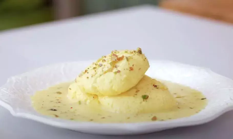 ट्राई करें ठंडाई फ्लेवर वाली यूनिक रसमलाई, यहां जानिए पूरी रेसिपी ट्राई करें ठंडाई फ्लेवर वाली यूनिक रसमलाई, यहां जानिए पूरी रेसिपी