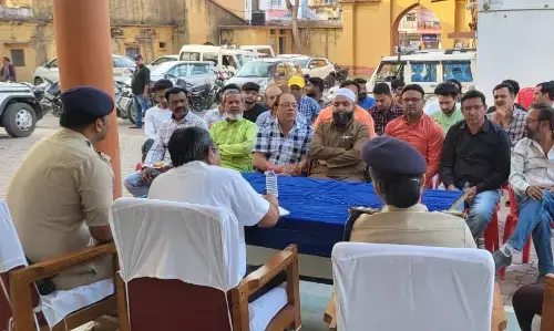 त्यौहार शांतिपूर्वक मनाएं जाने के लिए कोतवाली में हुई शांति समिति की बैठक